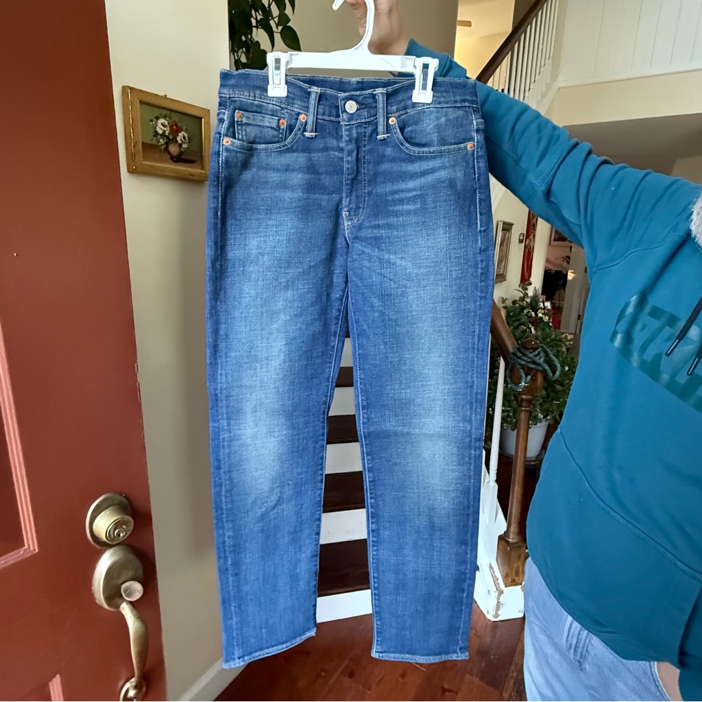 Brand New Levis 29x32 Straight Jeans